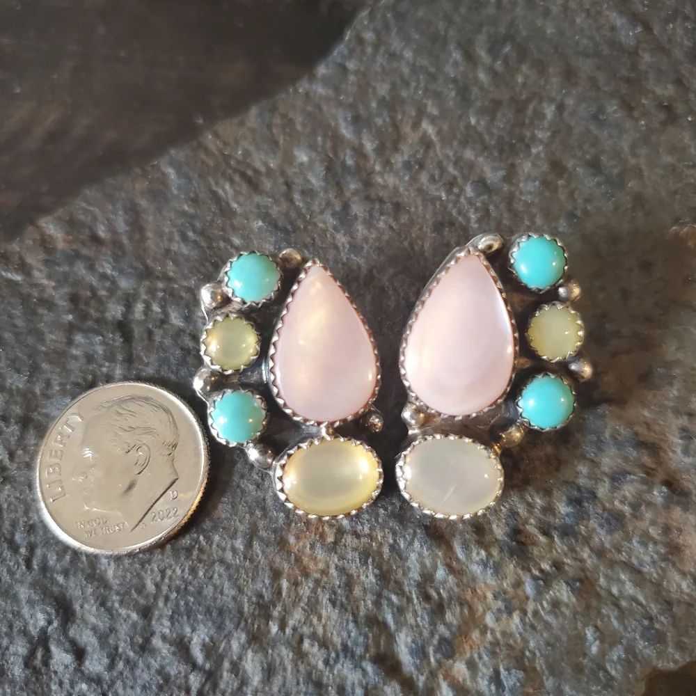 Navajo Emma Lincoln Turquoise/MOP Clip-on Earrings - Picture 5 of 9